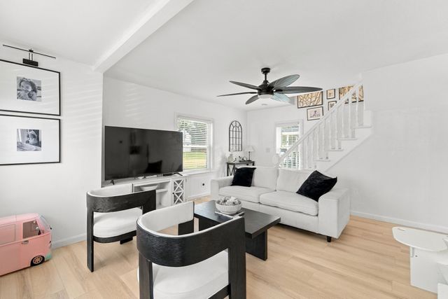 861 Pleasant St, Attleboro, MA 02703