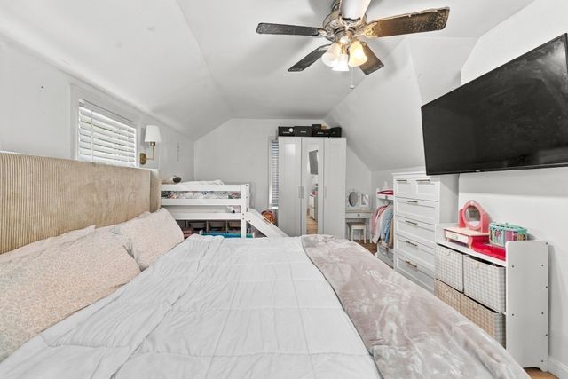 861 Pleasant St, Attleboro, MA 02703