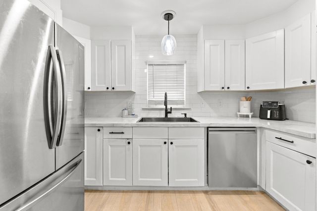 861 Pleasant St, Attleboro, MA 02703