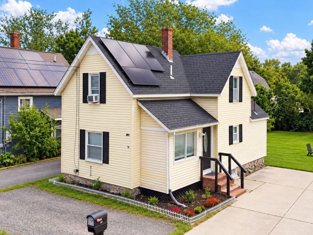 861 Pleasant St, Attleboro, MA 02703
