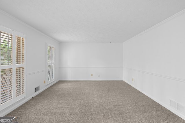 2230 Castle Lake Drive, Tyrone, GA 30290