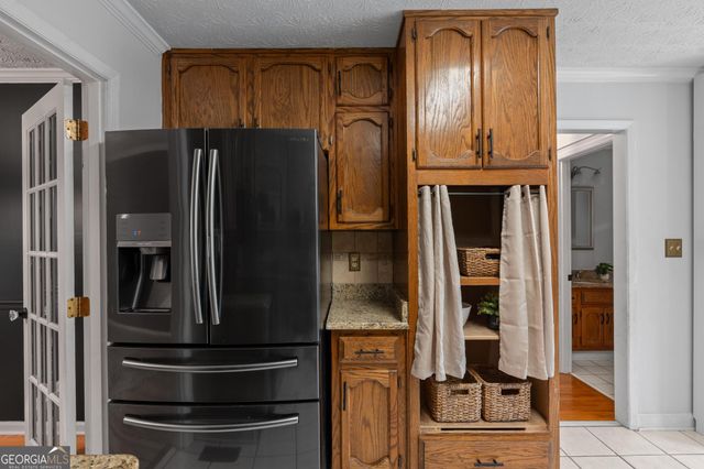 2230 Castle Lake Drive, Tyrone, GA 30290