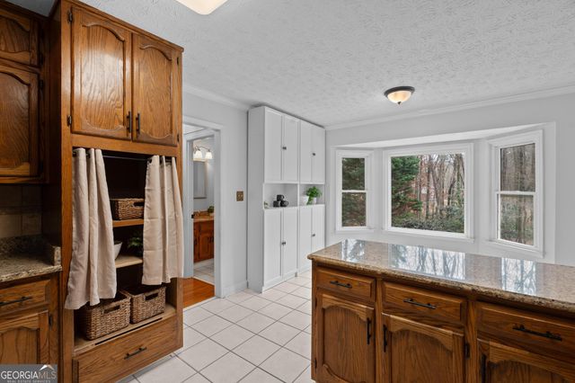 2230 Castle Lake Drive, Tyrone, GA 30290