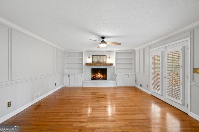 2230 Castle Lake Drive, Tyrone, GA 30290