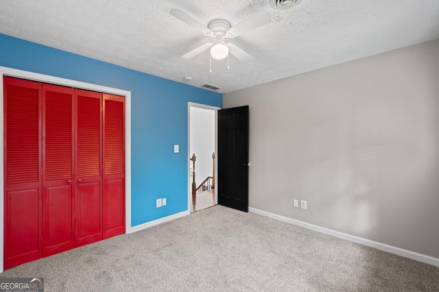 2230 Castle Lake Drive, Tyrone, GA 30290