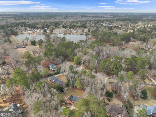 2230 Castle Lake Drive, Tyrone, GA 30290