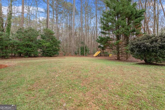 2230 Castle Lake Drive, Tyrone, GA 30290