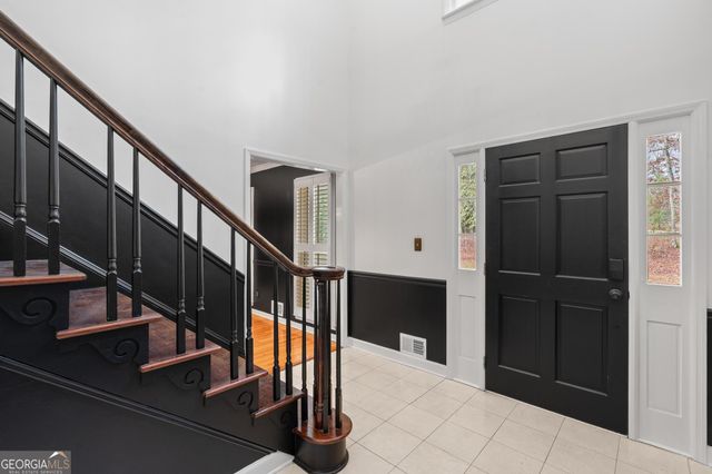 2230 Castle Lake Drive, Tyrone, GA 30290