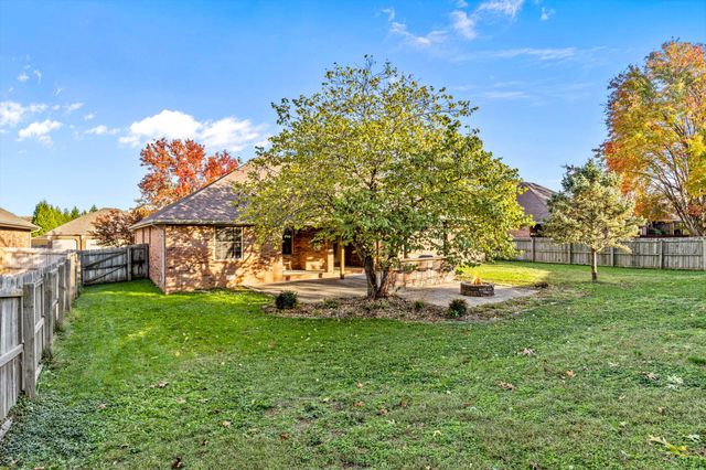 717 N Milton Drive, Nixa, MO 65714