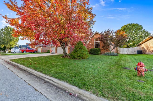 717 N Milton Drive, Nixa, MO 65714