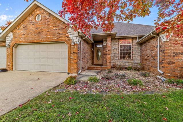 717 N Milton Drive, Nixa, MO 65714