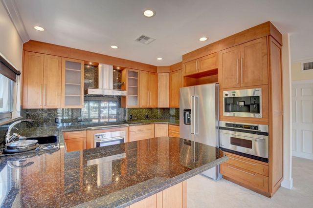 1121 Bel Air Drive 4, Highland Beach, FL 33487