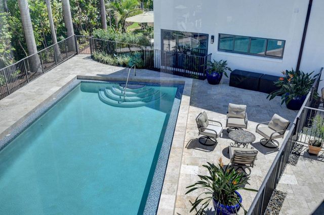 1121 Bel Air Drive 4, Highland Beach, FL 33487