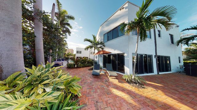 1121 Bel Air Drive 4, Highland Beach, FL 33487