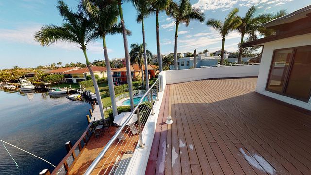 1121 Bel Air Drive 4, Highland Beach, FL 33487