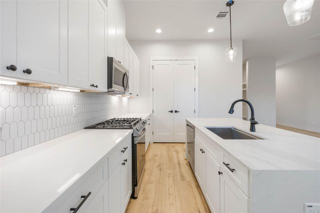 6119 De Campo Street, Houston, TX 77091