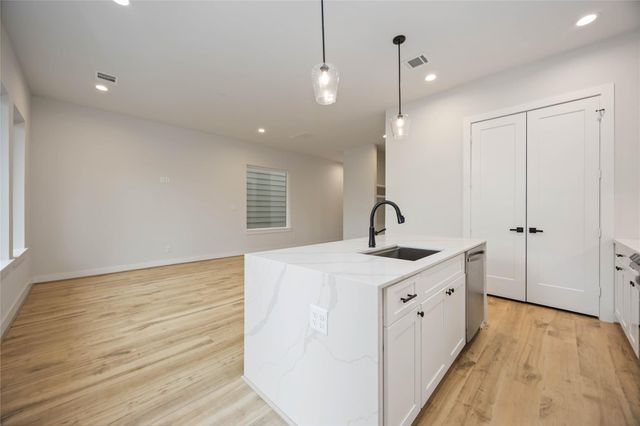 6119 De Campo Street, Houston, TX 77091