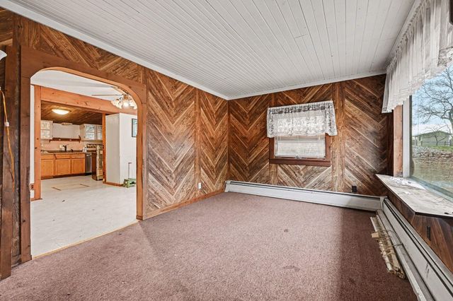 7651 S Avenue W, Texas Twp, MI 49087