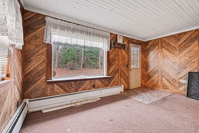 7651 S Avenue W, Texas Twp, MI 49087