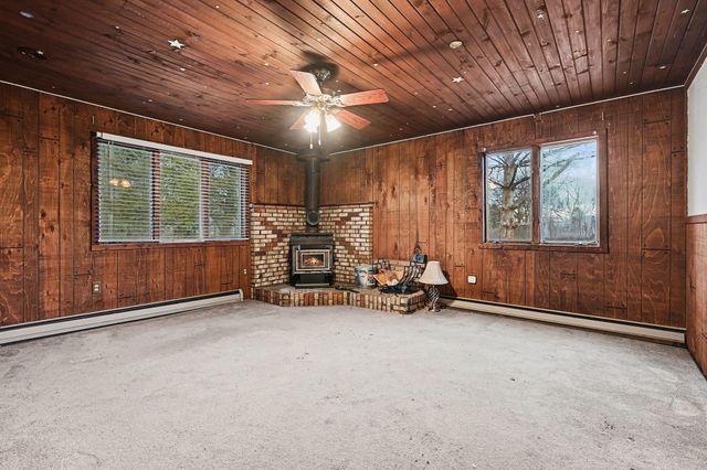 7651 S Avenue W, Texas Twp, MI 49087