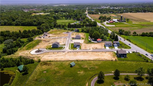 103 Patriot Loop, Sellersburg, IN 47172