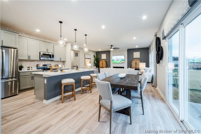 103 Patriot Loop, Sellersburg, IN 47172