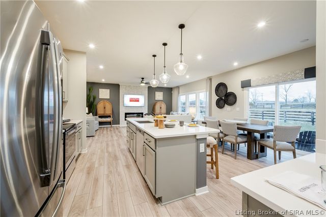 103 Patriot Loop, Sellersburg, IN 47172