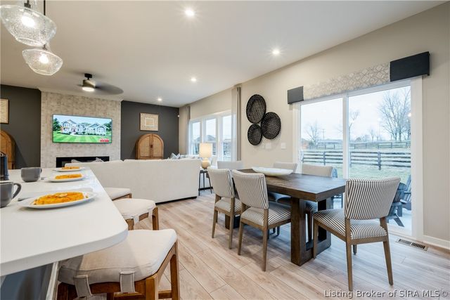 103 Patriot Loop, Sellersburg, IN 47172