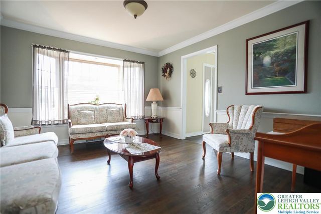 4994 Meadow Lane, Lower Macungie Twp, PA 18062