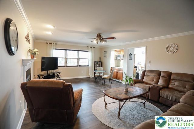 4994 Meadow Lane, Lower Macungie Twp, PA 18062