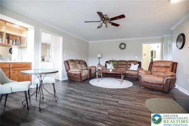 4994 Meadow Lane, Lower Macungie Twp, PA 18062