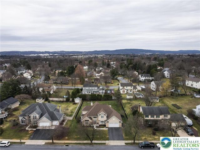 4994 Meadow Lane, Lower Macungie Twp, PA 18062