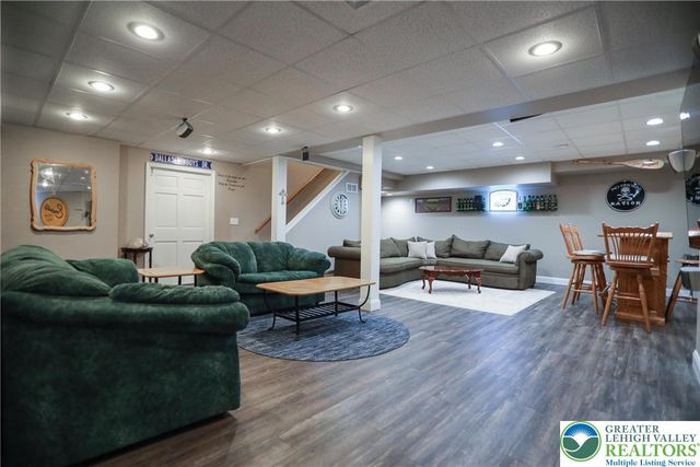 4994 Meadow Lane, Lower Macungie Twp, PA 18062