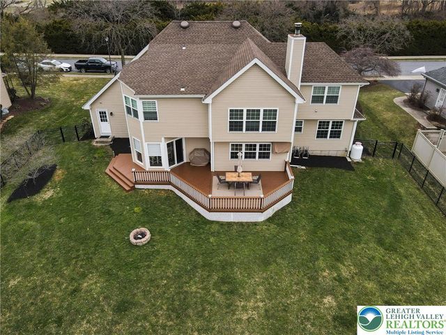 4994 Meadow Lane, Lower Macungie Twp, PA 18062