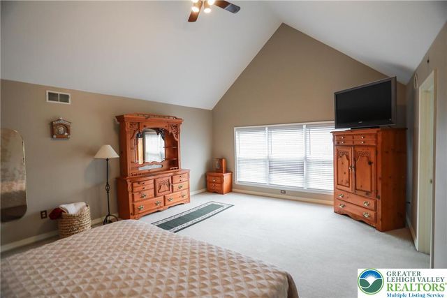 4994 Meadow Lane, Lower Macungie Twp, PA 18062