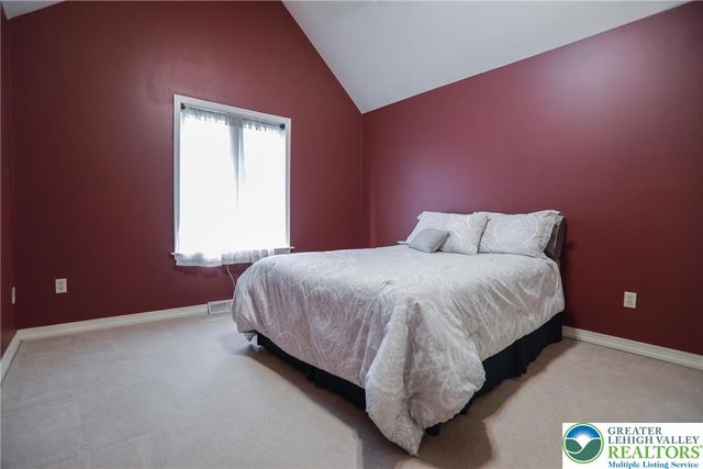 4994 Meadow Lane, Lower Macungie Twp, PA 18062