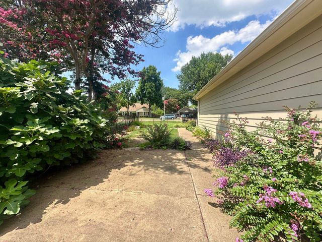 3489 EVENING LIGHT DR, Bartlett, TN 38135