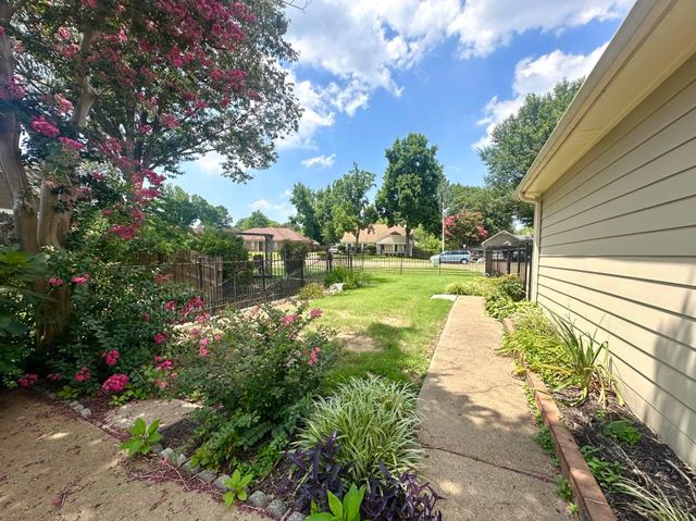 3489 EVENING LIGHT DR, Bartlett, TN 38135