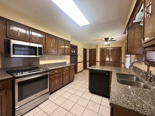 3489 EVENING LIGHT DR, Bartlett, TN 38135