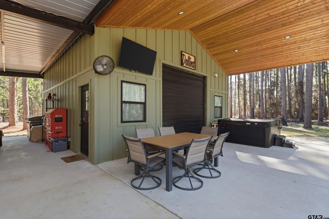 429 Wildwood Trl, Mt Vernon, TX 75457