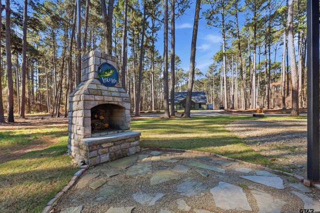 429 Wildwood Trl, Mt Vernon, TX 75457