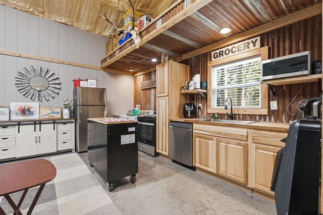 429 Wildwood Trl, Mt Vernon, TX 75457