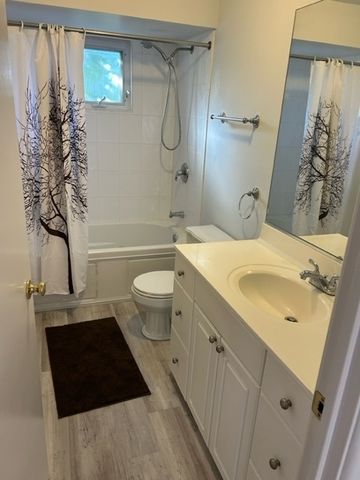 711 Austin Street 303, Evanston, IL 60202