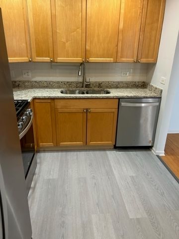 711 Austin Street 303, Evanston, IL 60202