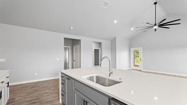 520 Kearny Lane, Yukon, OK 73099