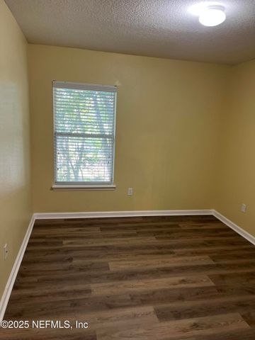 3670 KIRKPATRICK Circle 14, Jacksonville, FL 32210