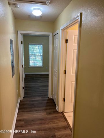 3670 KIRKPATRICK Circle 14, Jacksonville, FL 32210