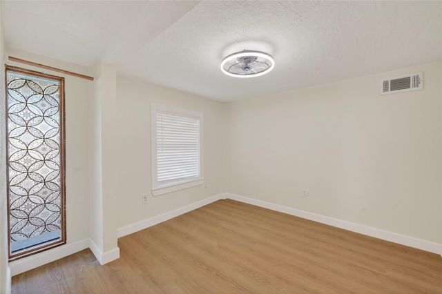 2118 Webster 3, Houston, TX 77003