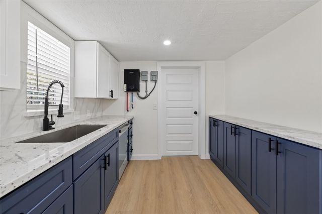 2118 Webster 3, Houston, TX 77003