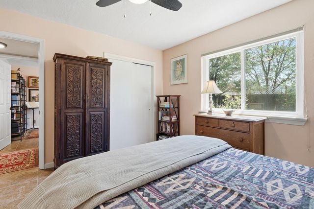 5902 Azuelo Avenue NW, Albuquerque, NM 87120